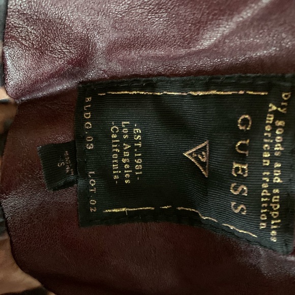 GUESS | Burgundy Faux Leather Quilted Jacket Small - Picture 9 of 13